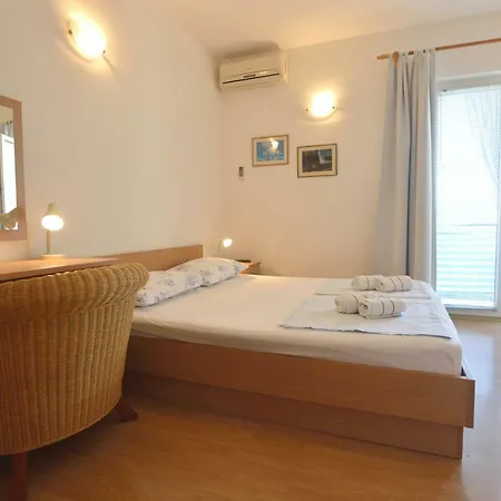 Lidija Appartement Makarska